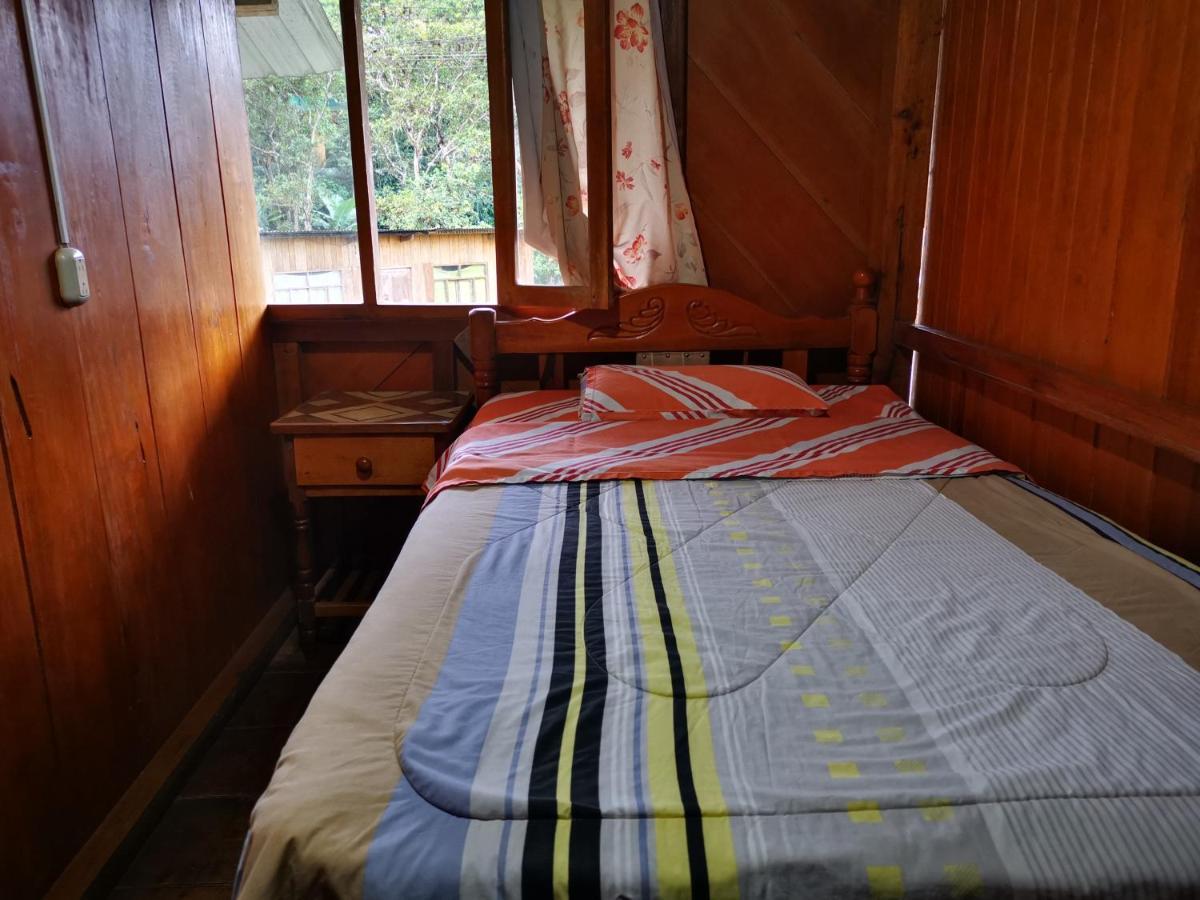 La Tranquilidad Hostel Mindo Luaran gambar